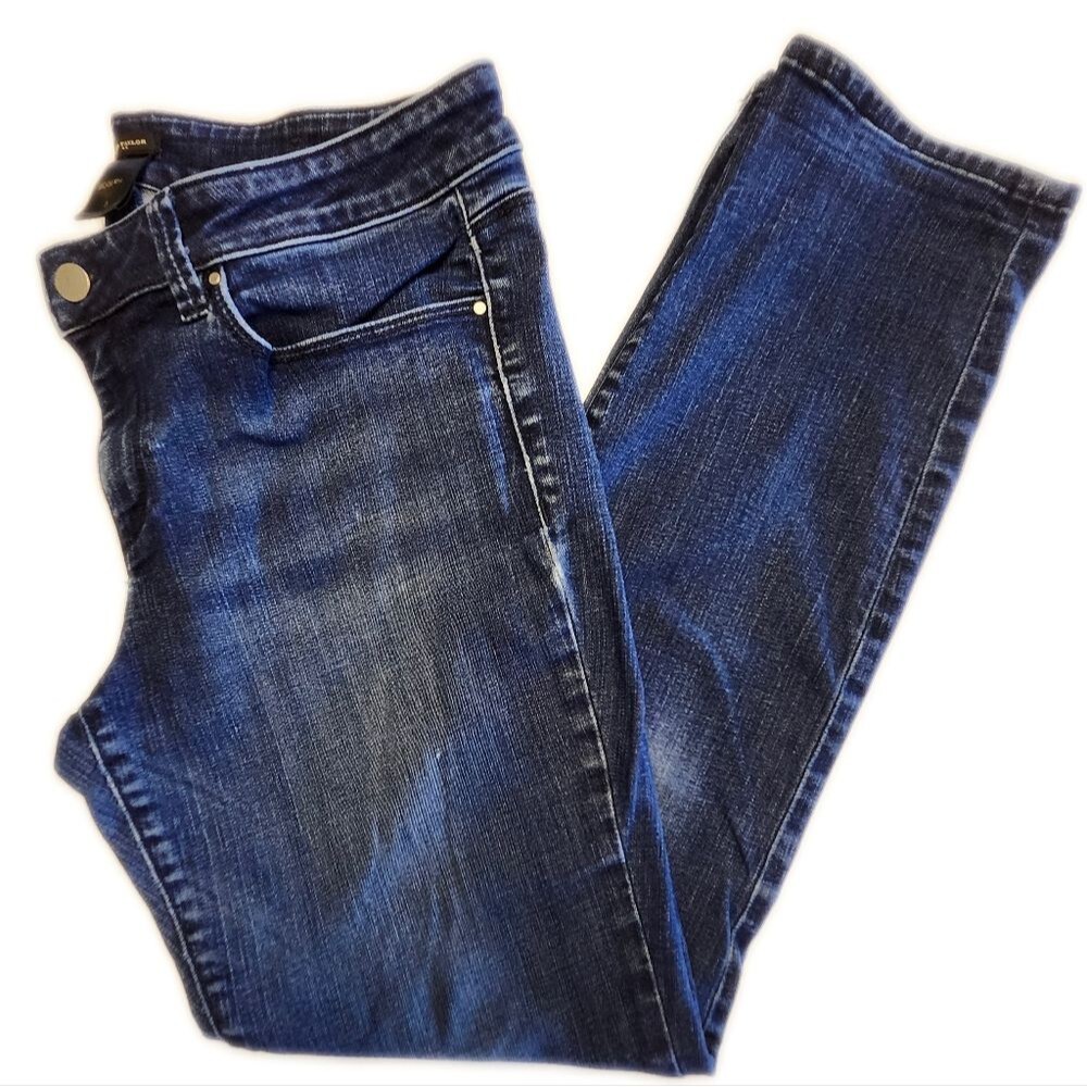 Ann Taylor Mordern Fit Tapered Leg Dark Wash Jeans, Size 8